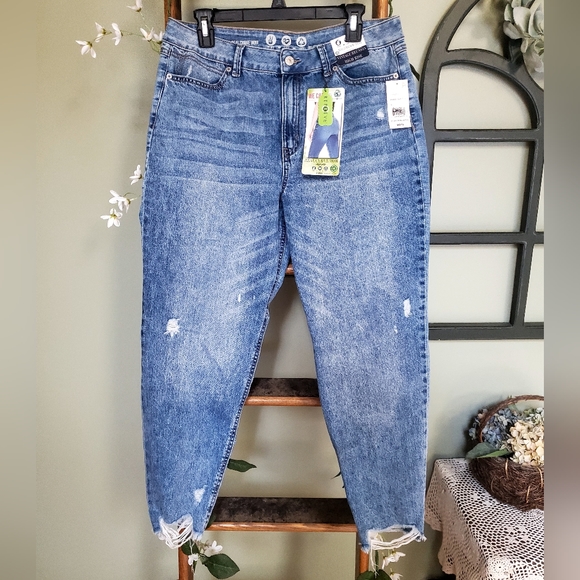 NEW Real curve jeans - Picture 2 of 11